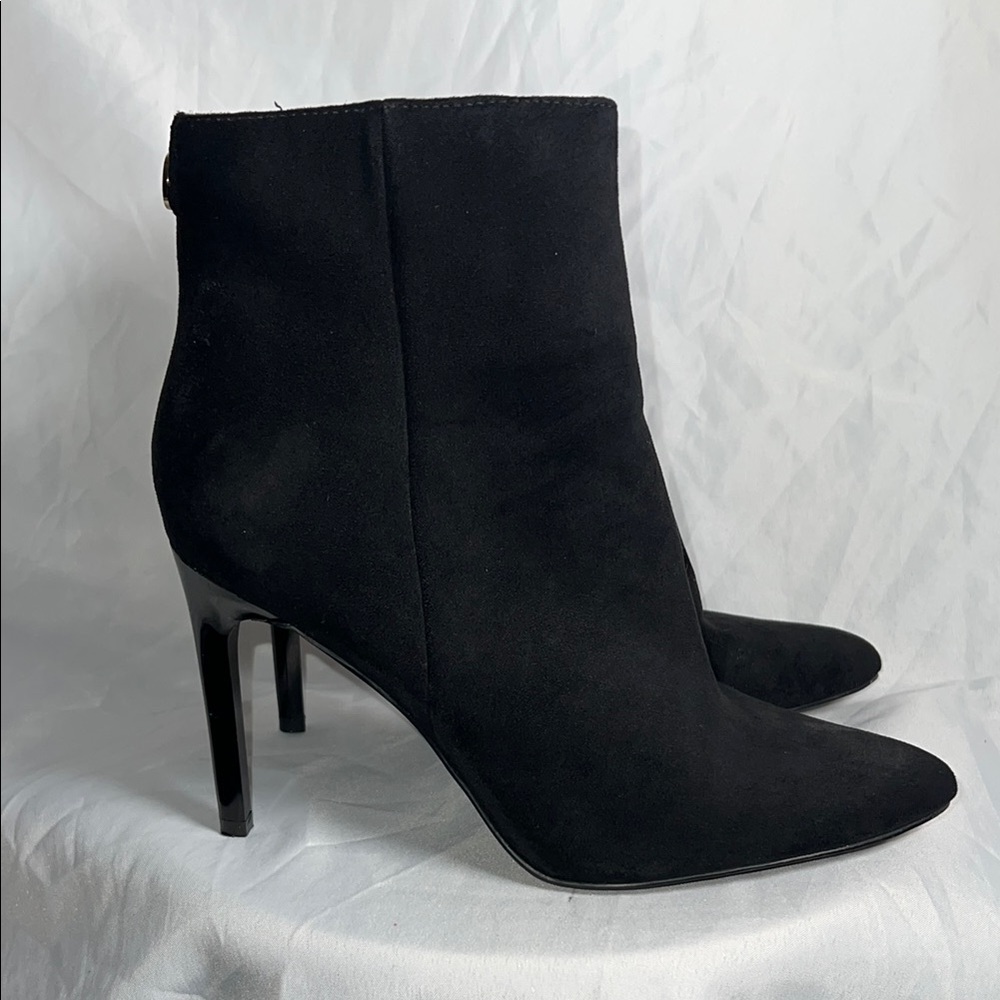 Guess Black Women's Ankle Boots - Size 9.5